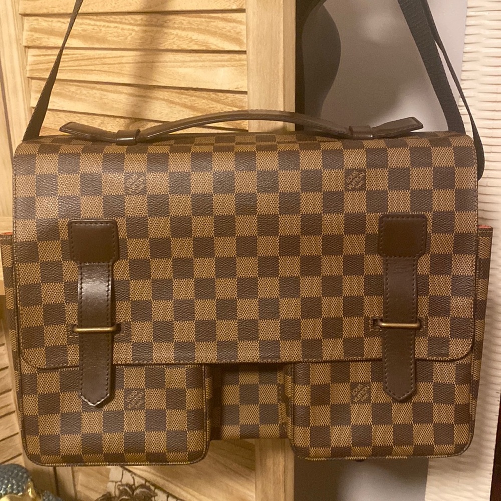 DAMIER Ebene Broadway Messenger. Excellent condition male/female serial sTH0073